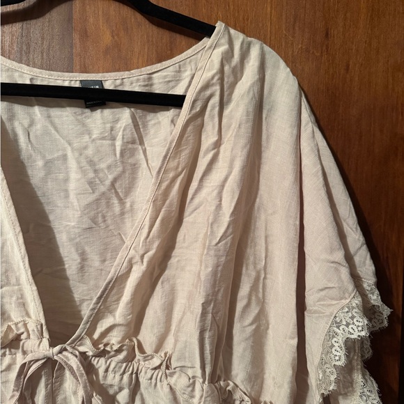 SHEIN Tops - Women’s Plus Size Beige Blouse - Size 4X